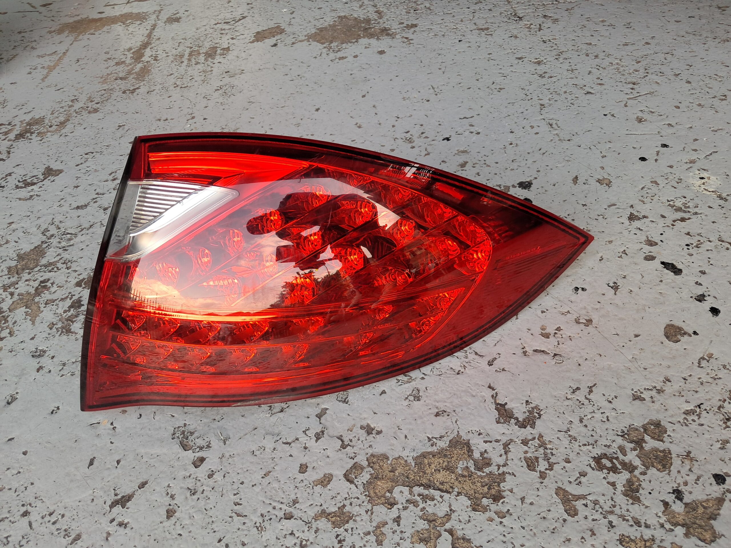 Porsche Cayenne Tail Light LH 2010-2015